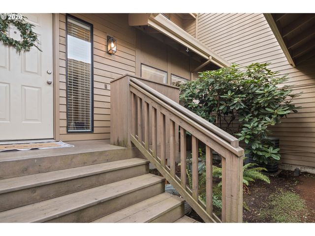 7949 Sw CONNEMARA Ter, Beaverton, OR 97008