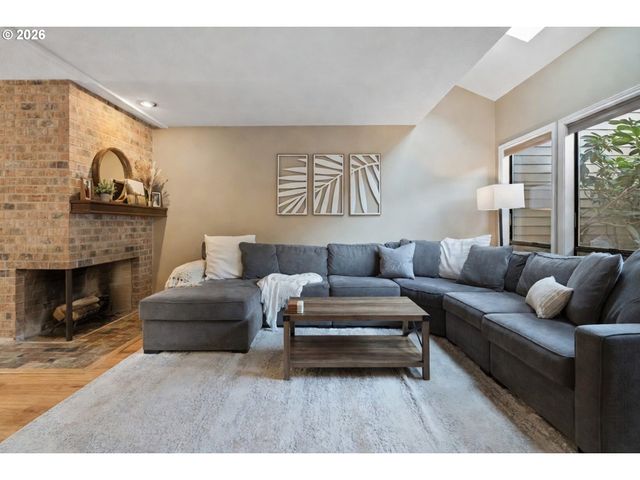 7949 Sw CONNEMARA Ter, Beaverton, OR 97008