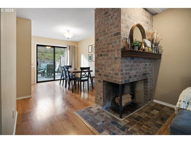 7949 Sw CONNEMARA Ter, Beaverton, OR 97008