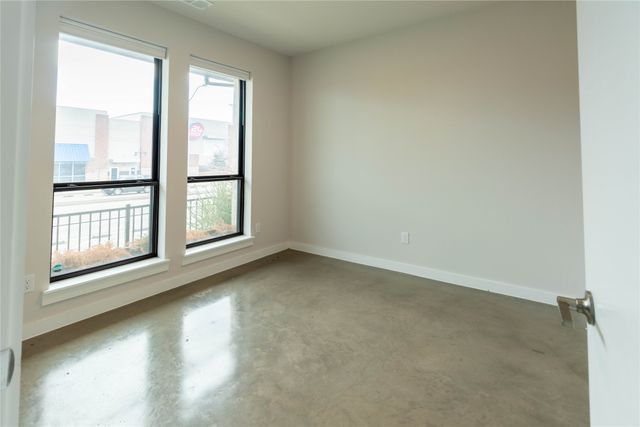 2348 Rook Drive, Dallas, TX 75211