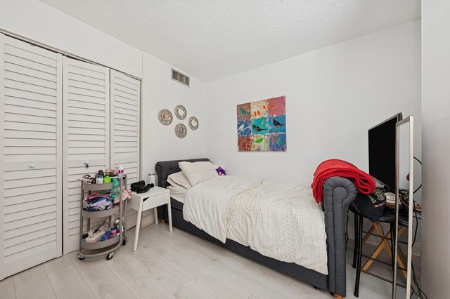 5961 NW 2nd Avenue 304, Boca Raton, FL 33487