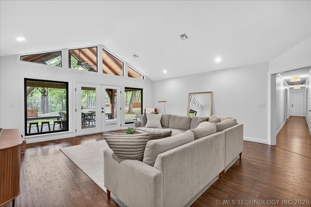 2301 Camden Court, Bartlesville, OK 74006