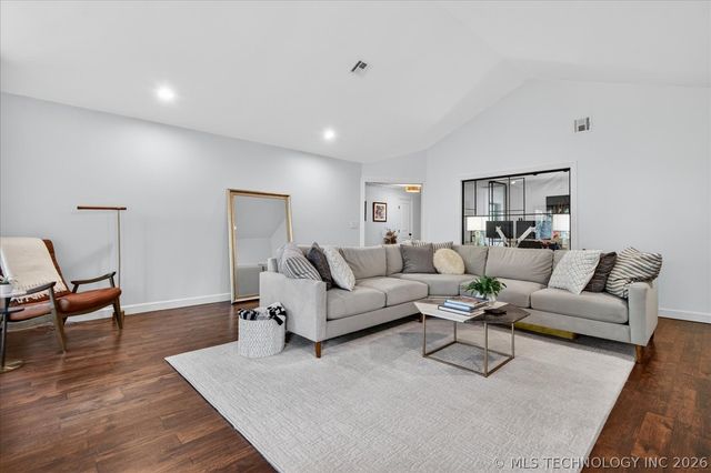 2301 Camden Court, Bartlesville, OK 74006
