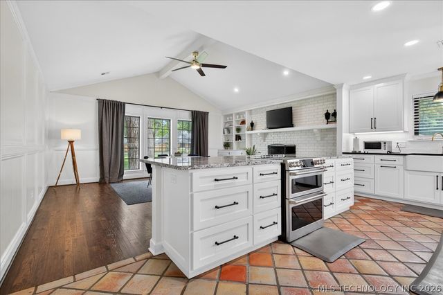 2301 Camden Court, Bartlesville, OK 74006