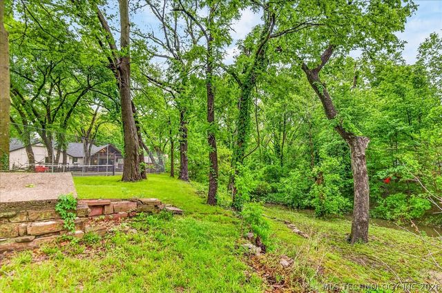 2301 Camden Court, Bartlesville, OK 74006