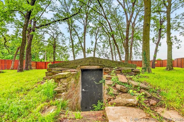 2301 Camden Court, Bartlesville, OK 74006