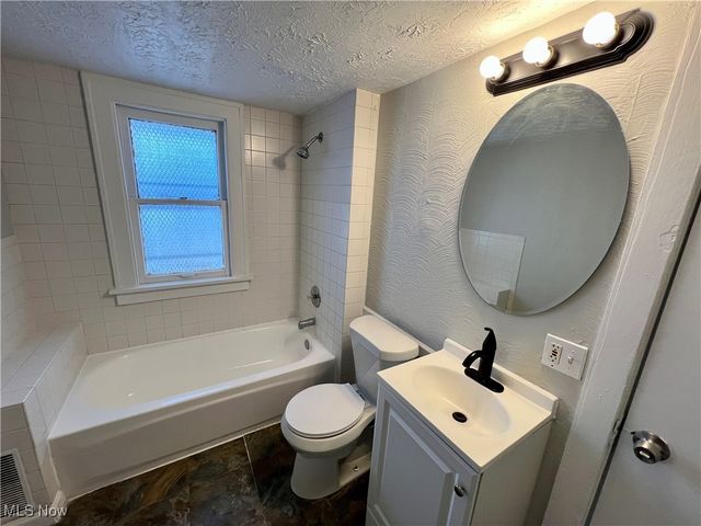 907 Rondel Road, Cleveland, OH 44110