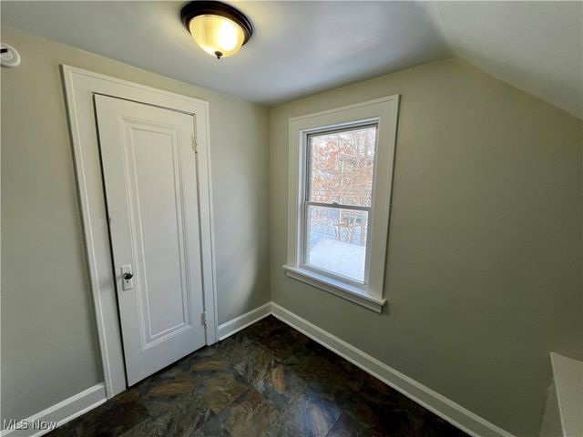 907 Rondel Road, Cleveland, OH 44110