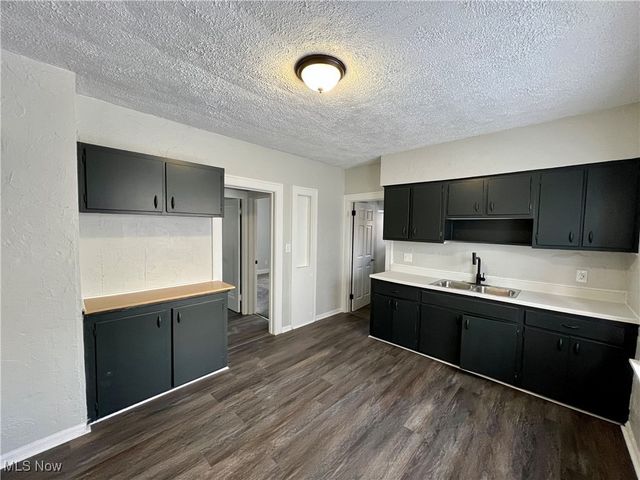 907 Rondel Road, Cleveland, OH 44110