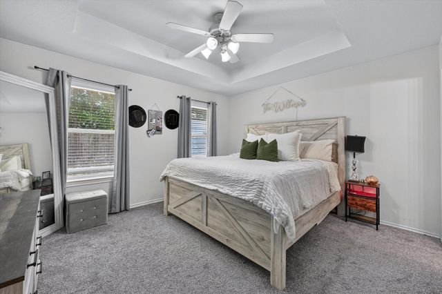 127 N Point Drive, Krum, TX 76249