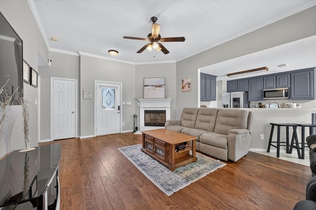 127 N Point Drive, Krum, TX 76249