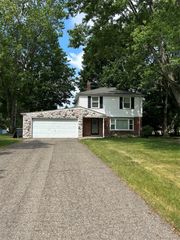 3364 Elder Road, West Bloomfield Charter Township, MI 48324