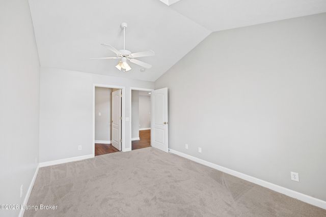 7300 Saint Andrews Woods Cir 203, Louisville, KY 40214