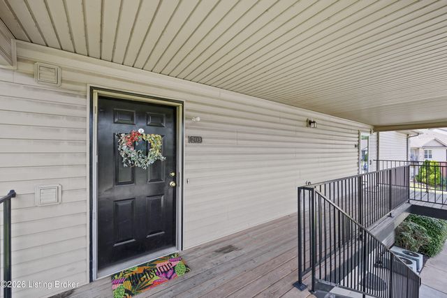7300 Saint Andrews Woods Cir 203, Louisville, KY 40214