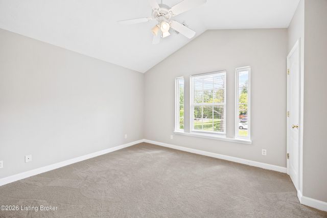 7300 Saint Andrews Woods Cir 203, Louisville, KY 40214