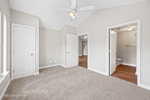 7300 Saint Andrews Woods Cir 203, Louisville, KY 40214