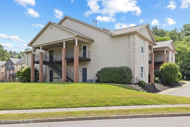 7300 Saint Andrews Woods Cir 203, Louisville, KY 40214