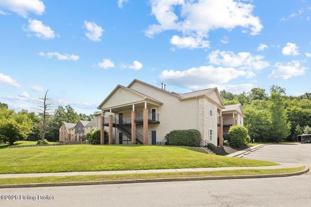 7300 Saint Andrews Woods Cir 203, Louisville, KY 40214