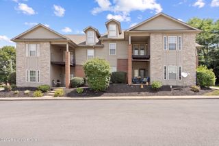 7300 Saint Andrews Woods Cir 203, Louisville, KY 40214