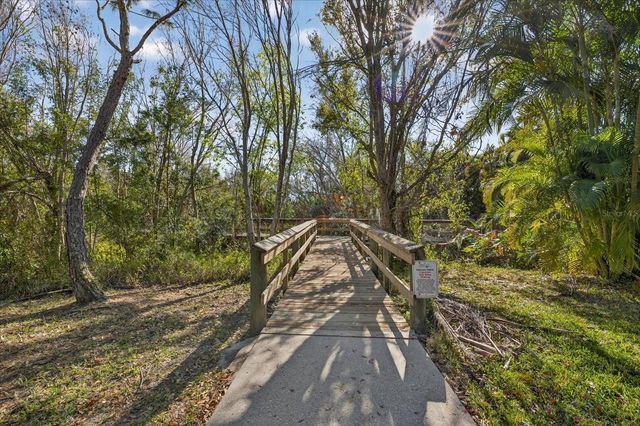 719 MISTY POND COURT, Bradenton, FL 34212