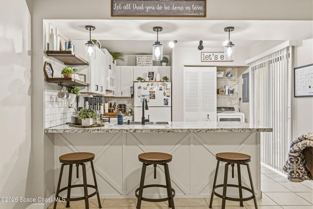 1000 Abada Court NE 110, Palm Bay, FL 32905