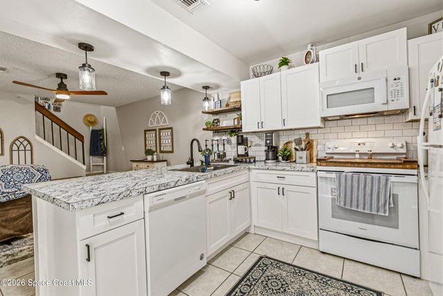 1000 Abada Court NE 110, Palm Bay, FL 32905