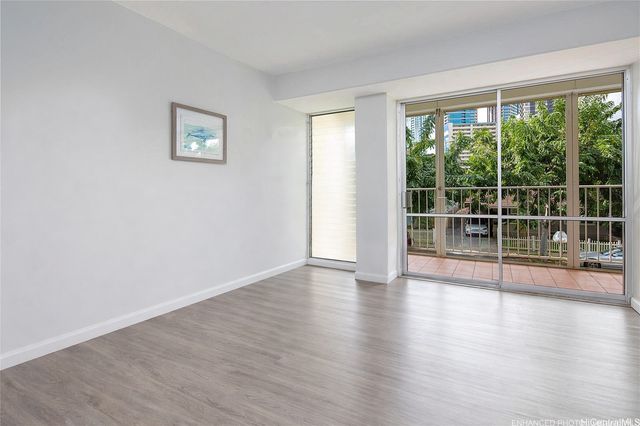 439 Keoniana Street 201, Honolulu, HI 96815