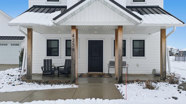 4259 Bristlecone Loop S, Fargo, ND 58104