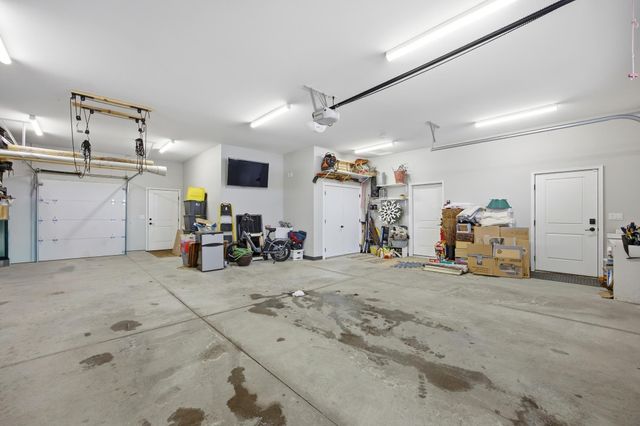 4259 Bristlecone Loop S, Fargo, ND 58104