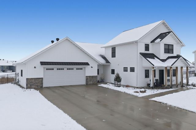 4259 Bristlecone Loop S, Fargo, ND 58104