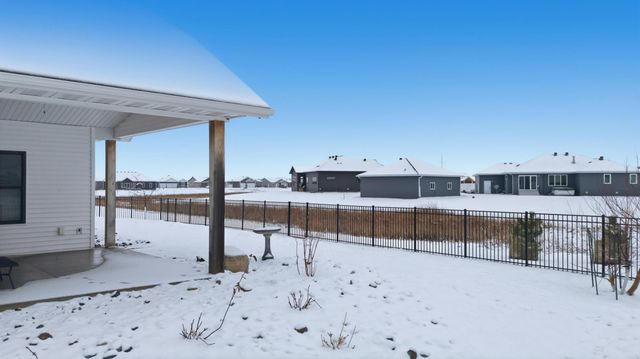 4259 Bristlecone Loop S, Fargo, ND 58104