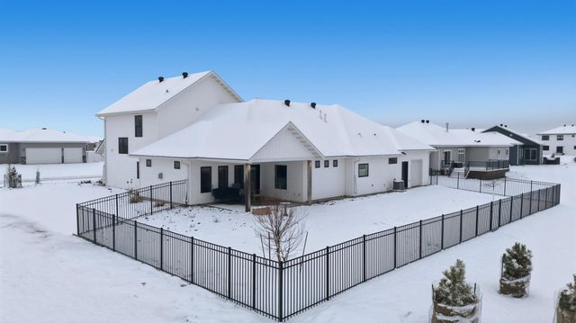 4259 Bristlecone Loop S, Fargo, ND 58104