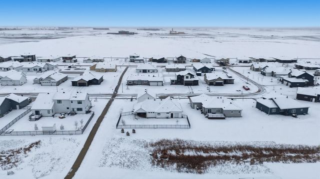 4259 Bristlecone Loop S, Fargo, ND 58104