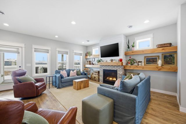 4259 Bristlecone Loop S, Fargo, ND 58104