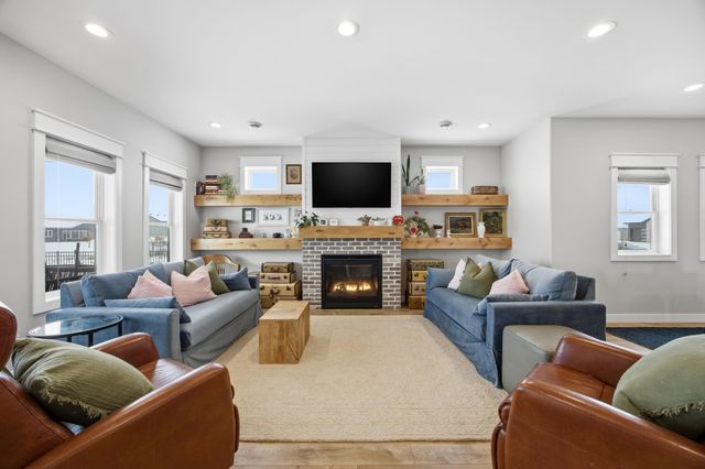 4259 Bristlecone Loop S, Fargo, ND 58104