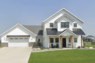 4259 Bristlecone Loop S, Fargo, ND 58104