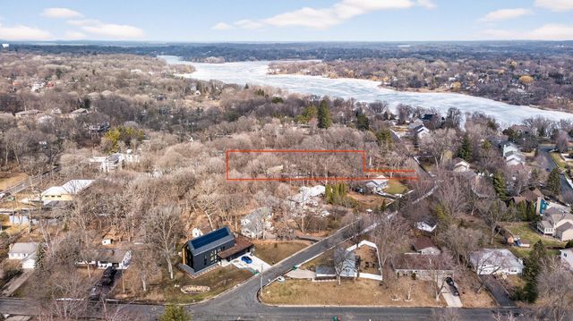 7602 Erie Avenue, Chanhassen, MN 55317