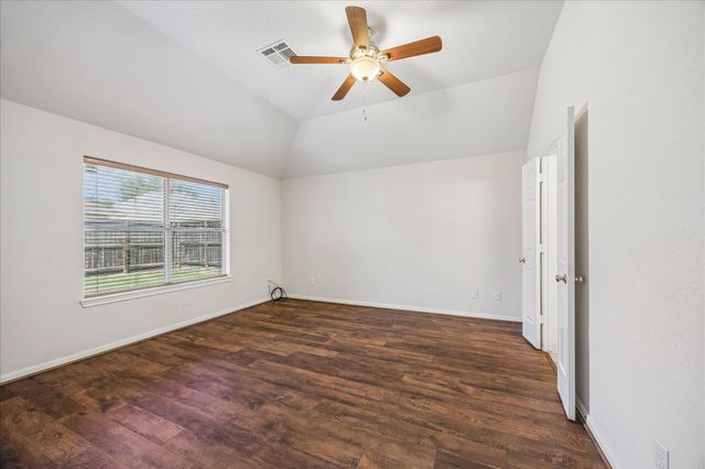 3419 Glastonbury Drive, Pearland, TX 77581