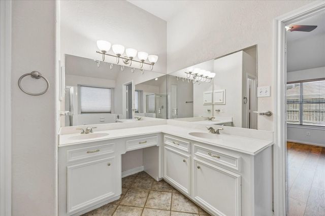 3419 Glastonbury Drive, Pearland, TX 77581