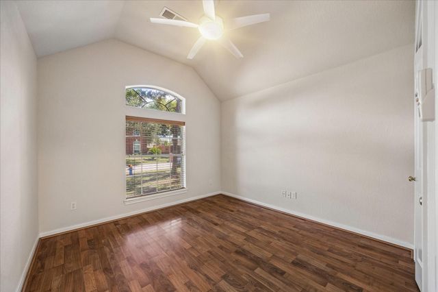 3419 Glastonbury Drive, Pearland, TX 77581