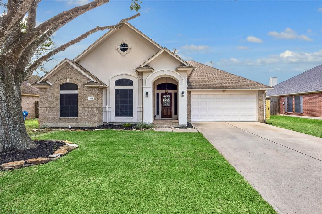 3419 Glastonbury Drive, Pearland, TX 77581
