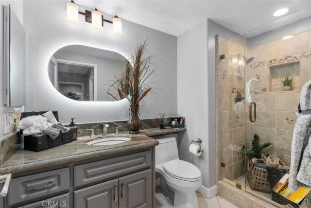 25881 Cedarbluff, Laguna Hills, CA 92653