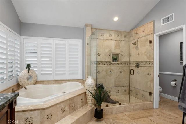 25881 Cedarbluff, Laguna Hills, CA 92653