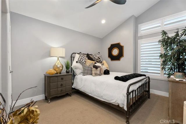 25881 Cedarbluff, Laguna Hills, CA 92653