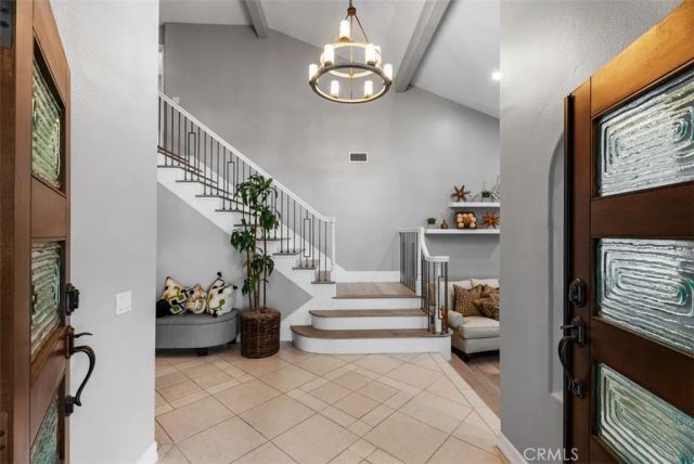 25881 Cedarbluff, Laguna Hills, CA 92653
