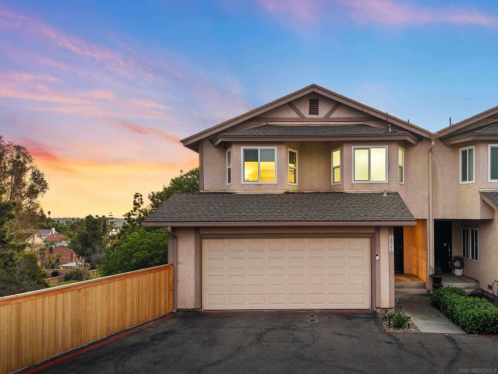 2811 Unicornio St, Carlsbad, CA 92009