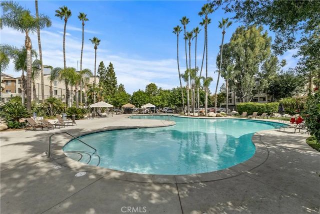 5500 Owensmouth Avenue 317, Woodland Hills, CA 91367