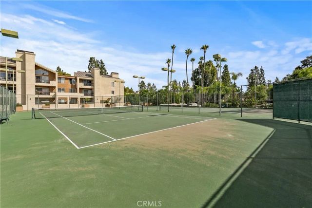 5500 Owensmouth Avenue 317, Woodland Hills, CA 91367