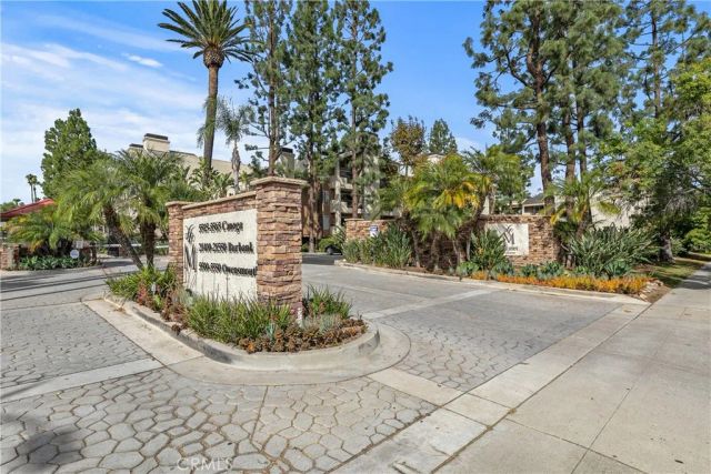 5500 Owensmouth Avenue 317, Woodland Hills, CA 91367