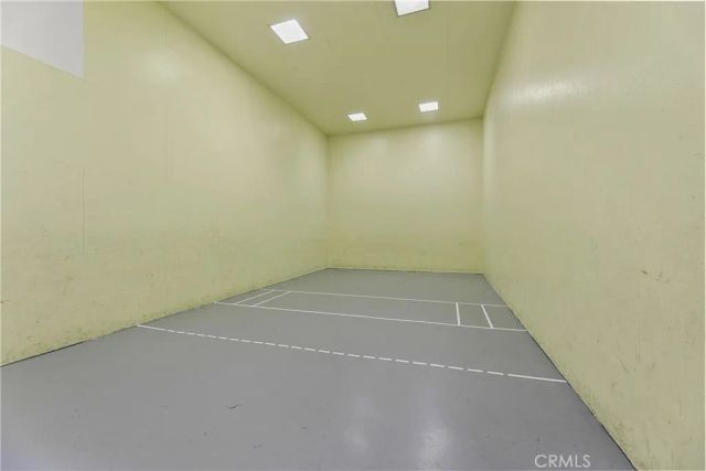 5500 Owensmouth Avenue 317, Woodland Hills, CA 91367